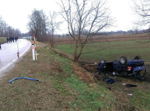 СТРАВИЧНА САОБРАЋАЈКА КОД ОРАШЈА: Погинули младићи